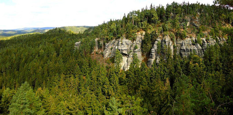 Aussicht von der Rosengartenbastei in Richtung Norden auf die Burg/Hrad