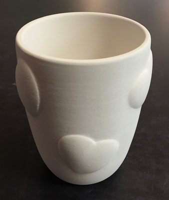 HERBE - Herzreliefbecher, Durchmesser 7 cm, Höhe 10 cm - 16,50 Euro