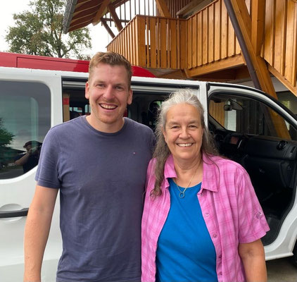 Sechs der sieben FahrerInnen trafen sich diesmal in Grosswangen. In Zweierteams wird die erste Etappe in Angriff genommen: David und Rita