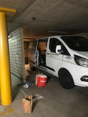 Während es in Grosswangen ganz schön "tüpig" war, belud Benno sein Fahrzeug in der kühlen Tiefgarage.