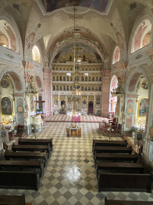 Auch der Kreuzerhöhungskathedrale in Uzhorod stattet Rita einen Besuch ab.