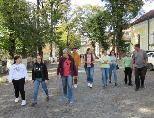 Unsere ukrainischen Gastgeber zeigen uns Uschhorod.
