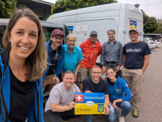 Donnerstagnachmittag, 15 Uhr, Brugg - das Fahrerteam ist komplett. Es kann losgehen!