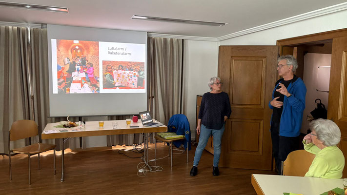 Gegen Ende September haben Beatrix und Benno am Seniorentreff in Wohlen den Verein emH vorgestellt und von unserer Arbeit erzählt.