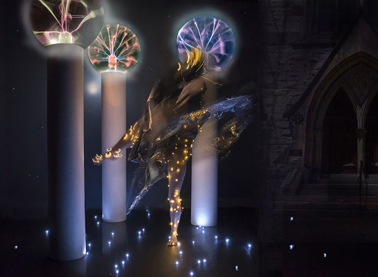 Mistic Dancer between the Columns
