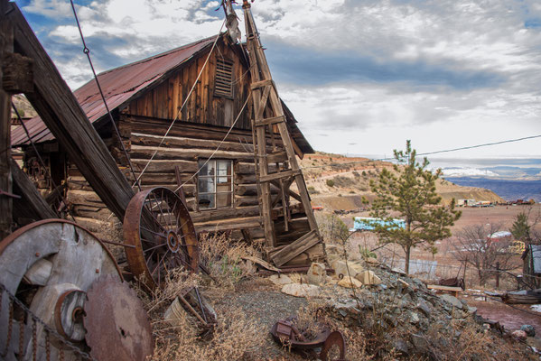 Abandoned cabin in Jerome