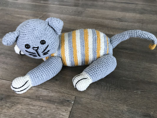 Katze, 30 cm, 30 CHF