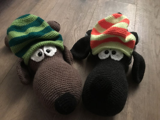 Dogs, 30 cm, 50 CHF