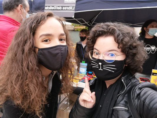 Aina Huiz (Entre nosaltres, Llibres del Delicte) i Mixa