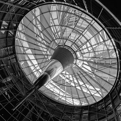Satellitenschüssel...???- Nein, die Kuppel des Reichstages - aus dem Plenarsaal gesehen