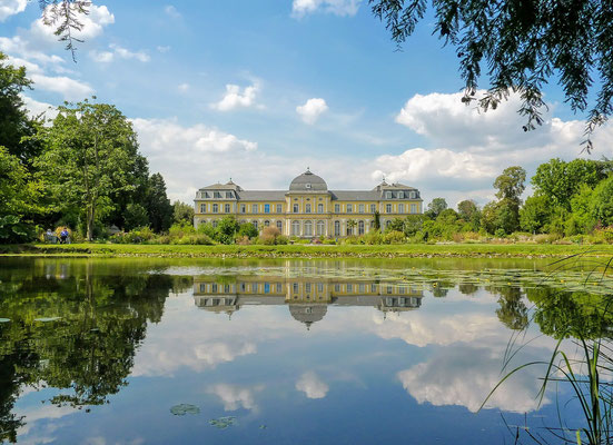 O palácio de Poppelsdorf em Bona