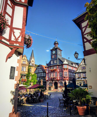 Praça no centro de Heppenheim