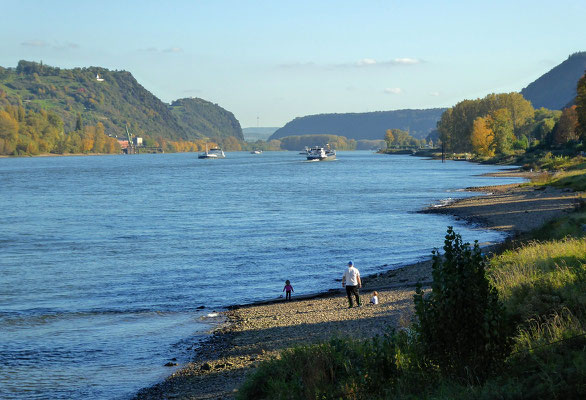 Rio Reno perto de Bad Breisig