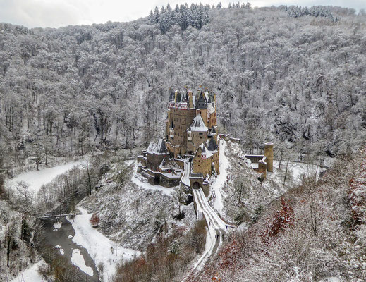 Eltz Castle in winter
