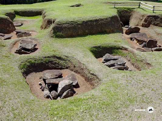 Es gibt insgesamt drei grosse Plätze rund um San Augustin, wo solche Grabstätten und Figuen gefunden wurden 