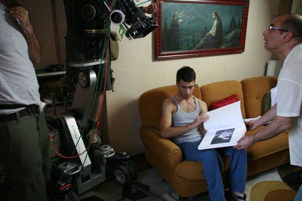 Behind the scenes - All rights reserved