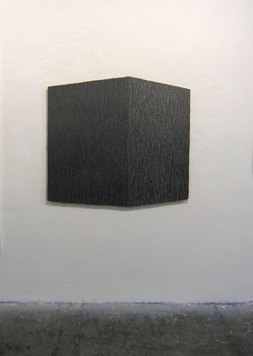 Stiftshaus, 2010, Bleistift auf Papier auf Holz,110 x 122 cm.