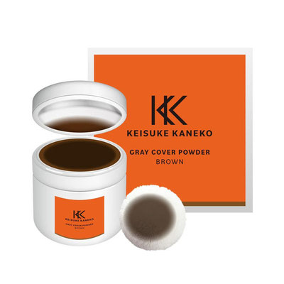 KEISUKE KANEKO グレーカバーパウダー  白髪隠し　　　　　　　 ブラック・ブラウン・ライトブラウン　　　　　　　　◆各色　定価　2,970円（税込）　　　　　　　　　　 定期的なメンテナンスの間にも、目立ってきた白髪の気になる部分に「ポンポン」としていただくだけで、その日の白髪ケアが簡単にできます。
