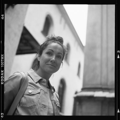Alex Settari, 2021, mit Rolleiflex von 1954