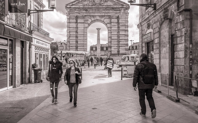 #badauds de Bordeaux - #Promeneur de #Bordeaux - #Photos de Bordeaux - #Paysagesurbains - #Photos de rues - #Dominique MAYER - www.dominique-mayer.com