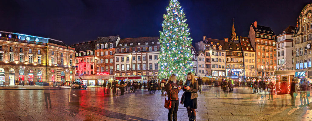#Strasbourgcapitaledenoël - #marchédenoël - #bibelots de noël - #christkindelsmärik - #décorationsdenoël - www.dominique-mayer.com