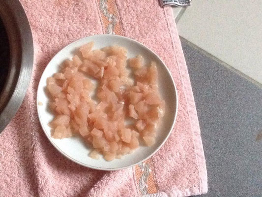 klein geschnittenes Hähnchen