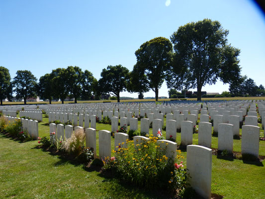 Longueval Delville Wood Cemetery