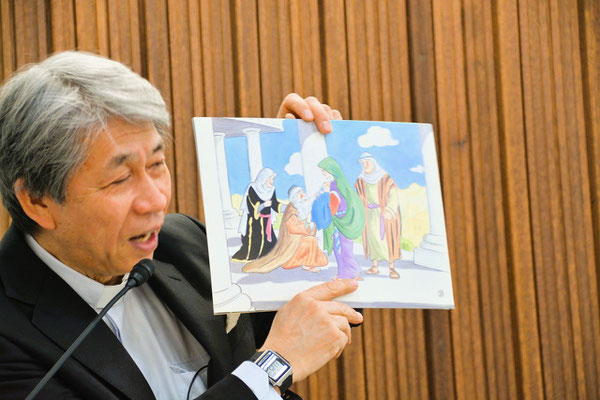 2025年1月5日（日）礼拝説教のひとこまです。シメオンとアンナの物語を紙芝居でちらっと確認してから、生きること死ぬことについて深く考えるメッセージを語りました。礼拝音声メッセージか、YouTubeで大きき頂けます。礼拝音声メッセージの方が、今週は、みんなの教会学校のレビ記12章のお話も残っていて聖書を学ぶにはよいかと思います。