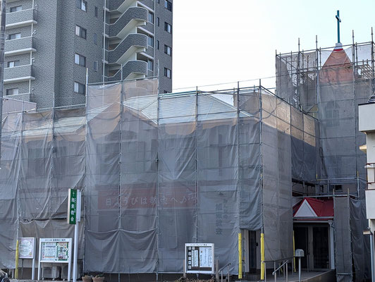 2025年1月24日（金）午後1時半過ぎ　表通り・真っ正面の郵便局斜め前から撮影。ネットがなくなったイイ感じだろうなぁ、と思いながらの一枚です。