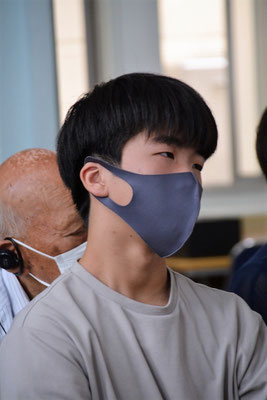 2022年8月14日（日）二年半ぶりくらいにご家族で里帰りして礼拝出席の中学三年生です。今週の3枚！に前回来会時の二年半前の写真があったと思います。