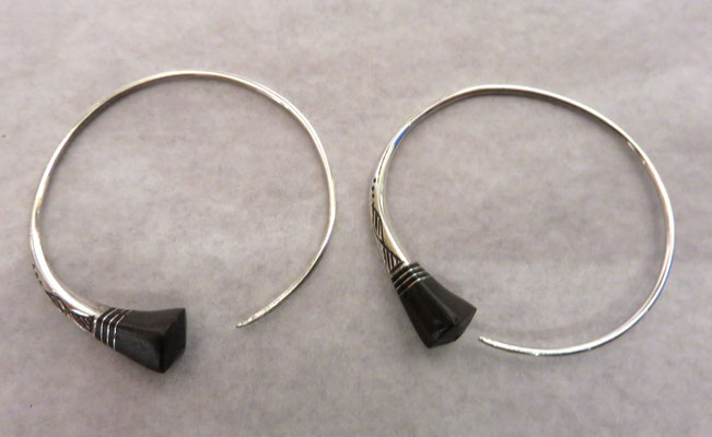 Moussa - boucles d'oreilles   Créoles 1 -  Touareg - Nigger  - argent  925 et bois d'ébène -