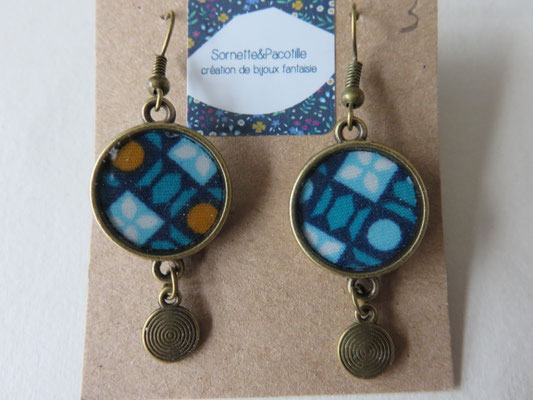 Sornette et Pacotille -Boucle en laiton finition bronze antique - cabochon rond - breloque - tissus  "art deco" - édition limitée