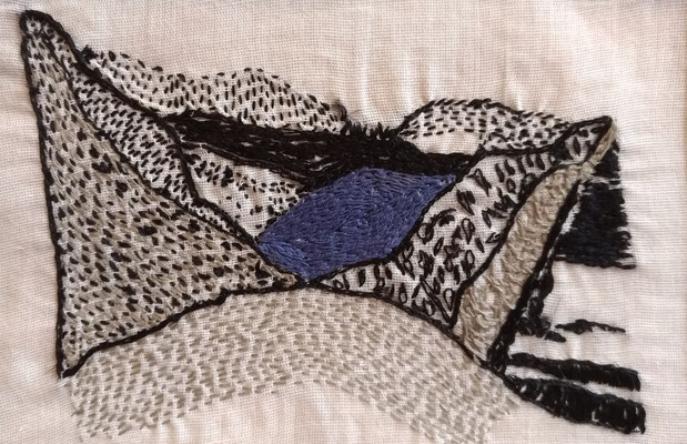 Hava Niknam -  "le lac" 2019 - 19x18cm -  fil de coton  sur toile de lin 