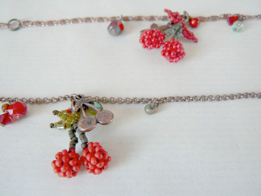 Voici des fleurs - bracelet cerise  - perle