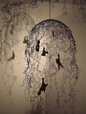 Play ground (Detail), 2015, Wire, terra cotta, electric motor, dimensions variable