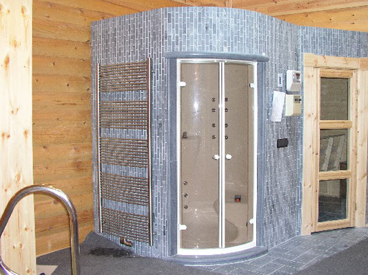 Schäden durch Rohrbruch - Hausratversicherung - Wohngebäudeversicherung - Holzhaus - Blockhaus - Fertighaus - Massivhaus - Schwedenhaus - Einfamilienhaus - Wohnhaus - Feuerversicherung