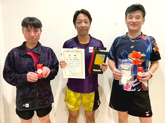 男子50歳以上の部、山本選手、尾本選手、有間選手