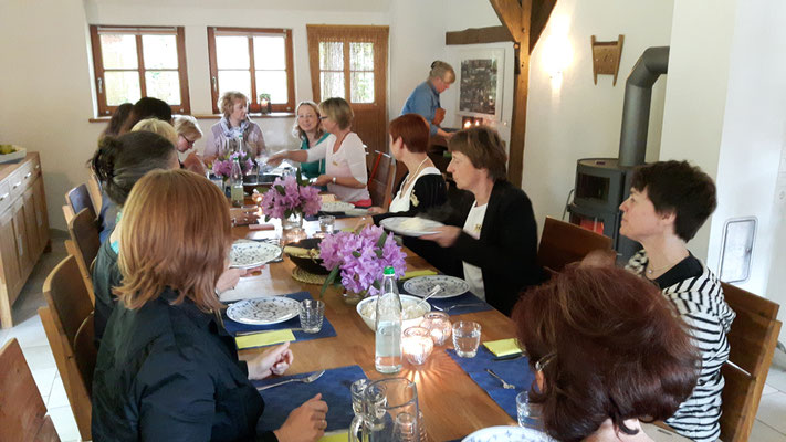 Mittagessen im Nebenhaus