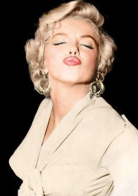 Postkarte: Kissed Marilyn Monroe