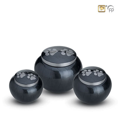 0,50 l = 52,00 EUR, 0,75 l = 81,00 EUR, 1,30 l = 110,00 EUR