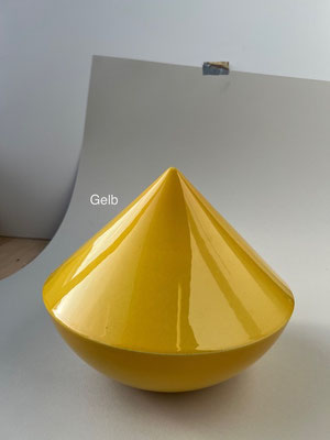 Aura in drei Größen 1,0 l = 214,00 €,3,8 l = 238,00 € und 6,0 l = 405,00 €