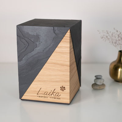 Urne aus Holz für Hund, Katze, Tierurne personalisiert, Sirius Eiche/Schiefer - 0,5 l = 175,00 €, 1,5 l = 195,00 €, 2,8 l = 215,00 €- Gravur inklusive
