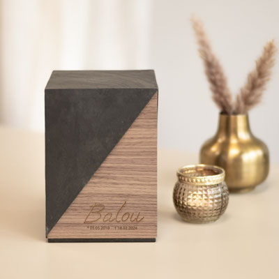 Urne aus Holz für Hund, Katze, Tierurne personalisiert, Sirius Nuss - 0,5 l = 175,00 €, 1,5 l = 195,00 €, 2,8 l = 215,00 €- Gravur inklusive