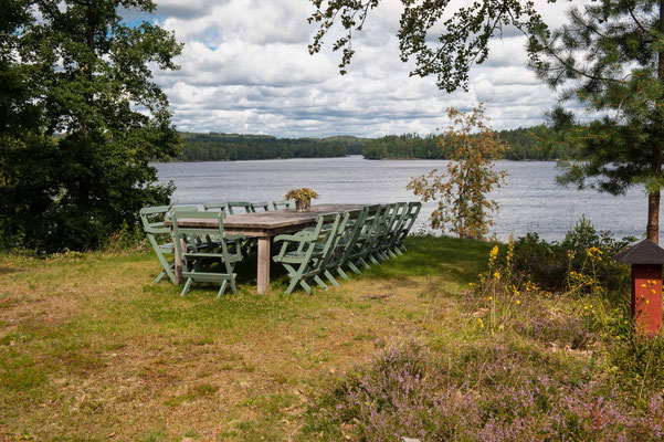 Der Tisch mit Blick über den See