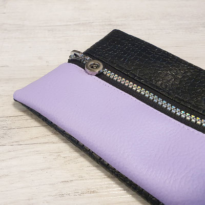 Trousse imitation alligator et simili mauve