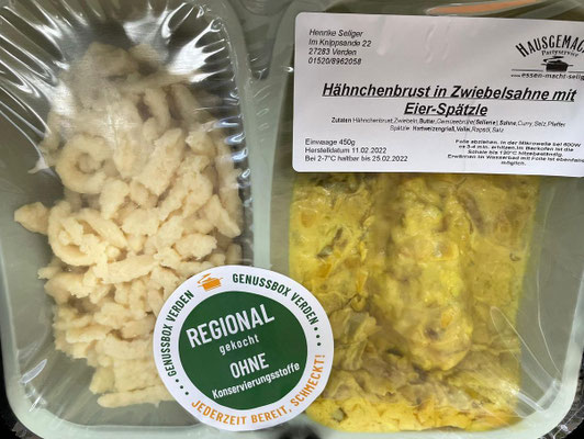 Foto des Gerichts in der Genussbox Verden: Hähnchenbrust in Zwiebelsahne mit Eierspätzle