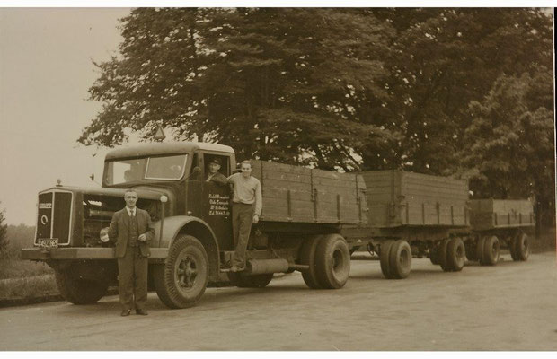 Fa. Ernenputsch LKW u. 2 Anhänger