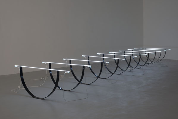 o.T. (I 01-2015), Coated iron, each 70x110x10cm, neon systems, neon 160cm, dimension variable
