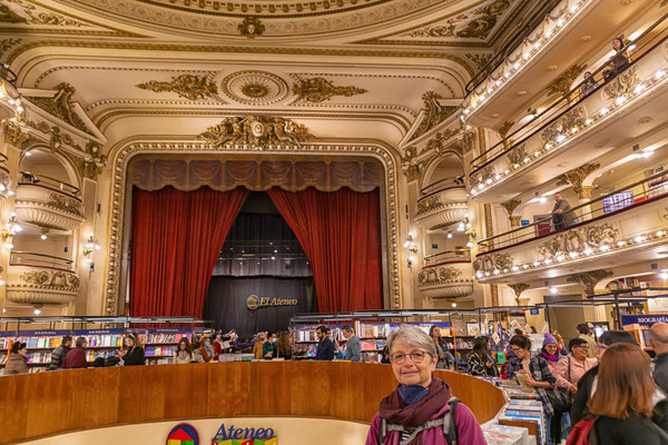 Buenos Aires: El Ateneo Grand Splendig: Bibliothek im alten Theater