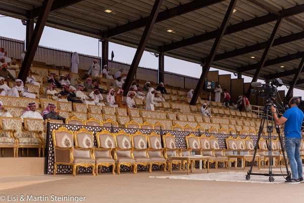 Ehrentribüne beim Camel Beauty Contest